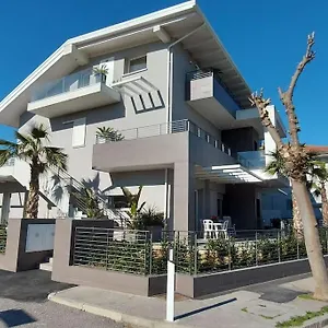 https://appartamento-garden.riccione-hotels.org